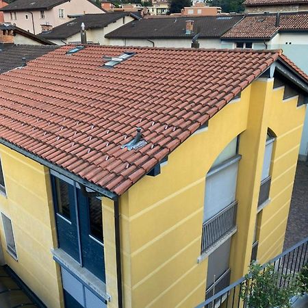 Yellow House Guest House Mendrisio Exterior photo